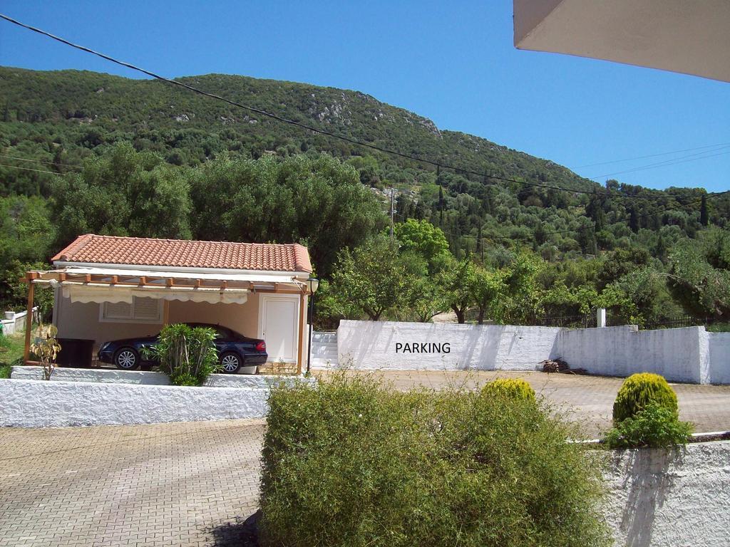 Leonidas Studios Sami  Exterior photo
